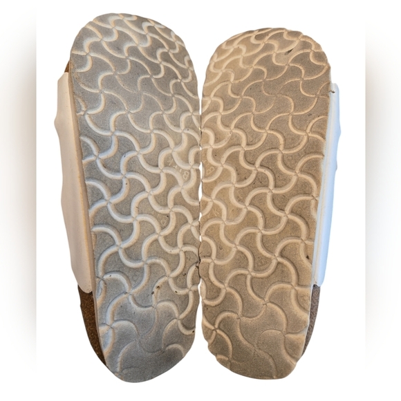 BIRKENSTOCK FLORIDA BIRKO-FLOR WHITE SANDALS. SIZE 38 = 7-8. - Picture 4 of 13